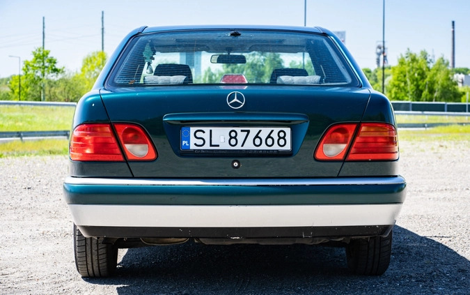 Mercedes-Benz Klasa E cena 6500 przebieg: 322000, rok produkcji 1998 z Poniec małe 631